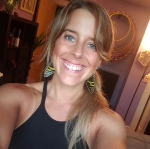 Meet your Posher, Courtney